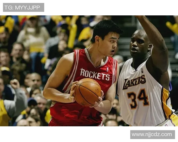 姚明与科比携手共创篮球传奇时刻的辉煌岁月 姚明与科比携手共创篮球传奇时刻的辉煌岁月