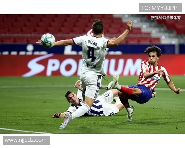 足球明星划船比赛精彩瞬间全景图集展示与回顾