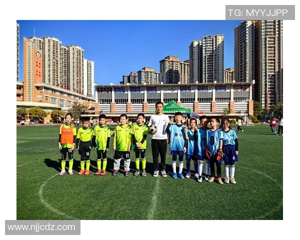 我心中的足球英雄与他们的精彩瞬间分享