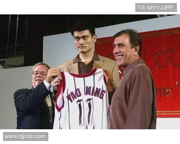 篮球明星魅力无限爱看篮球的你绝不能错过的精彩瞬间与故事