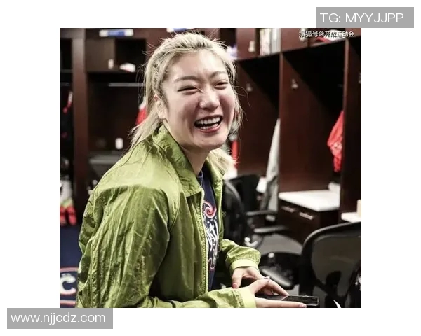 篮球明星的女儿步入婚姻殿堂引发媒体热议亲友齐聚见证幸福时刻 篮球明星的女儿步入婚姻殿堂引发媒体热议亲友齐聚见证幸福时刻